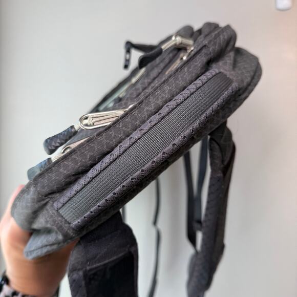 The North Face Women's Borealis Backpack Asphalt Grey Heather Subtle Green - Picture 13 of 13